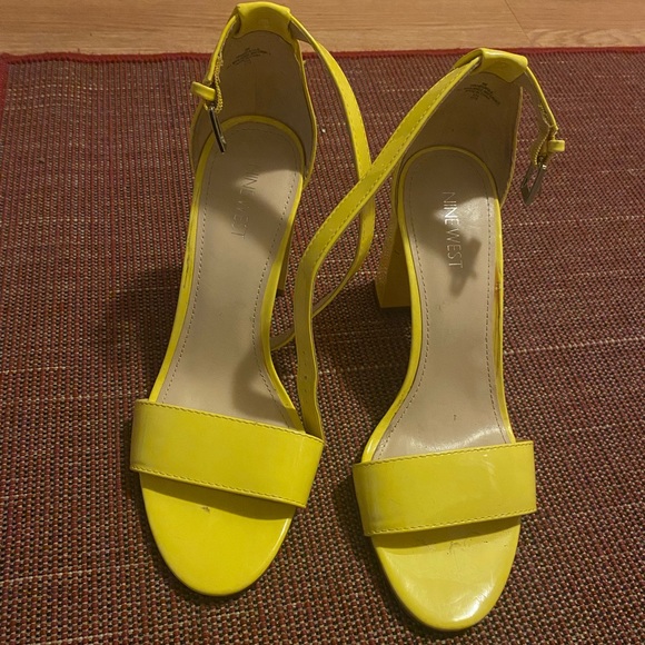 Nine West shoes - Picture 2 of 3